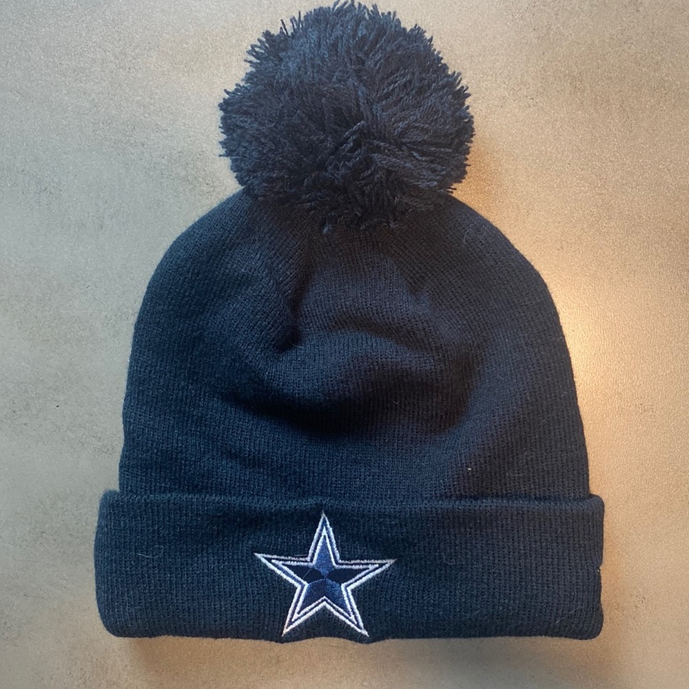 Navy New Era Dallas Cowboys beanie